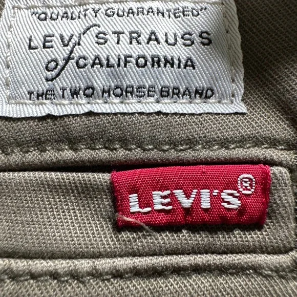 Levi's XX Chino Slim Taper 31x32 Green Stretch Mens PantsKhaki Garment Dyed